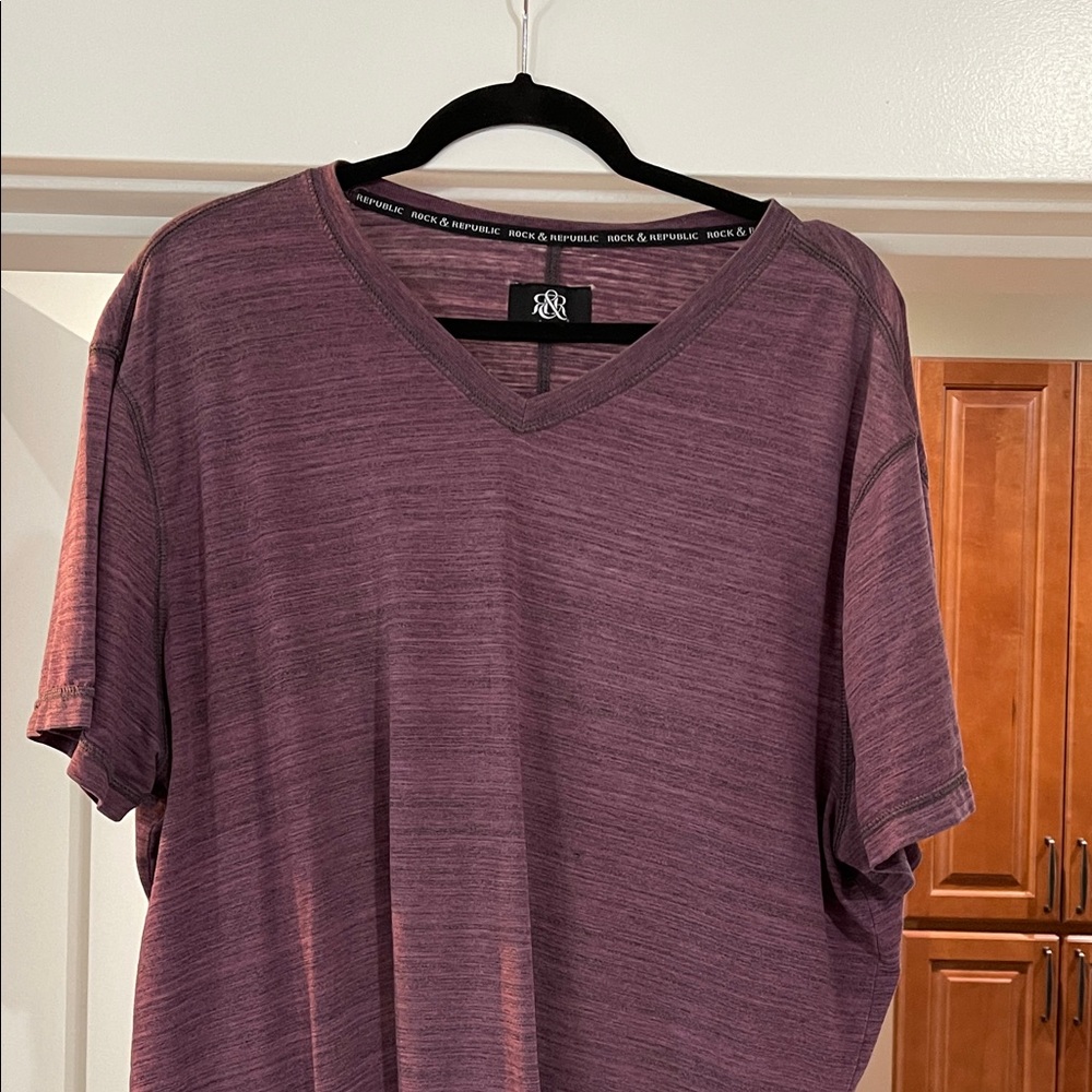 Rock & Republic Men's Heathered Purple V-Neck Tee